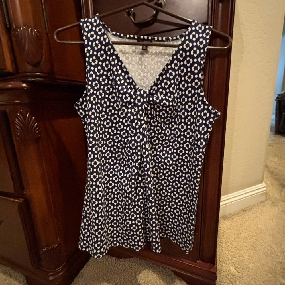 Talbots Navy and White Sleeveless V-Neck Tank with Front Tie